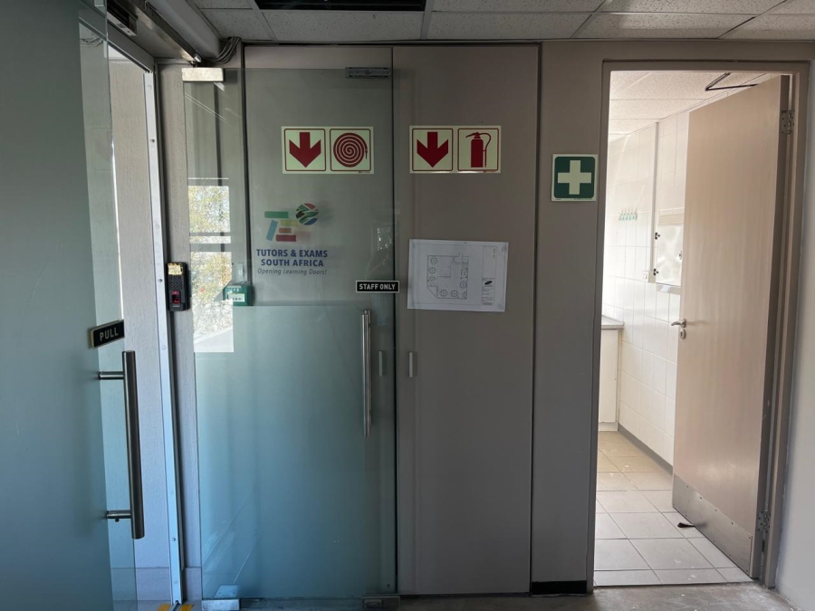 To Let Commercial Property for Rent in Rosendal Western Cape